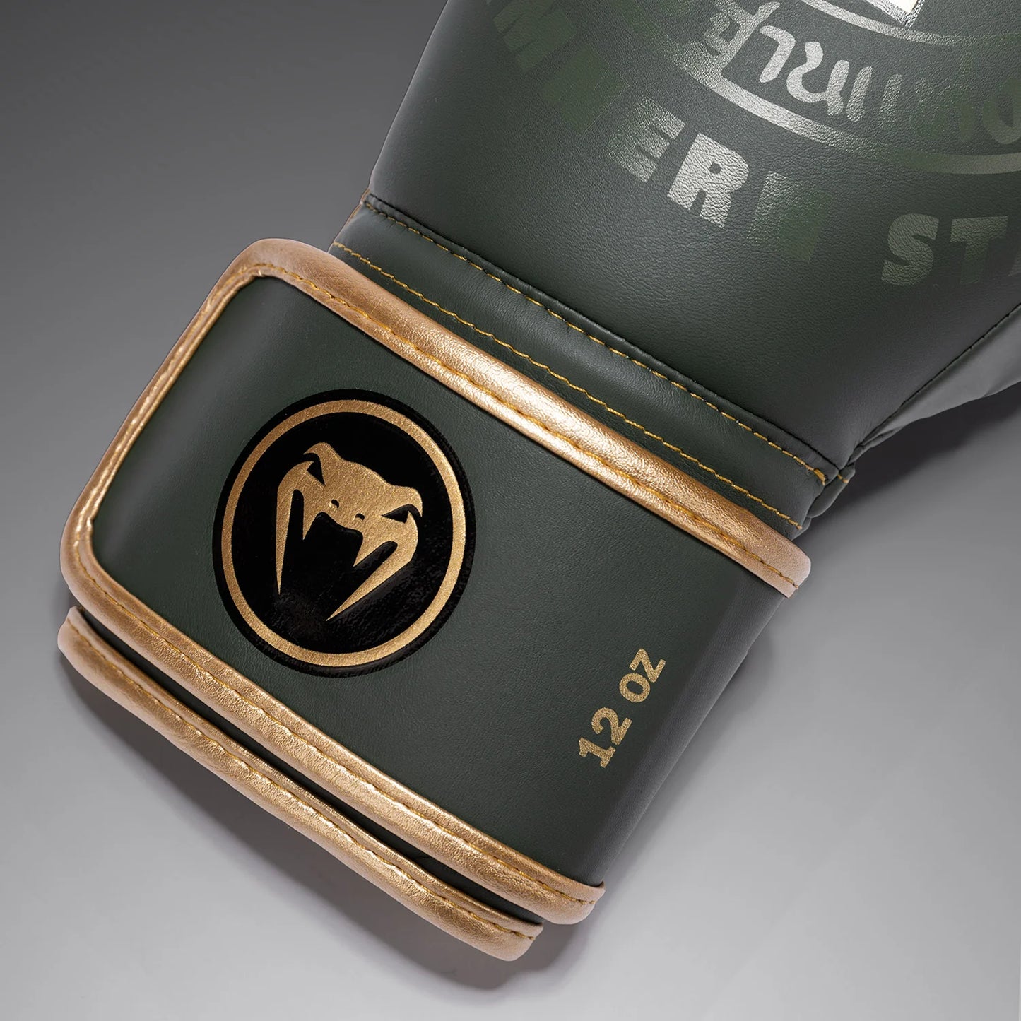 "Venum x Rajadamnern" Boxing Gloves - Military Green