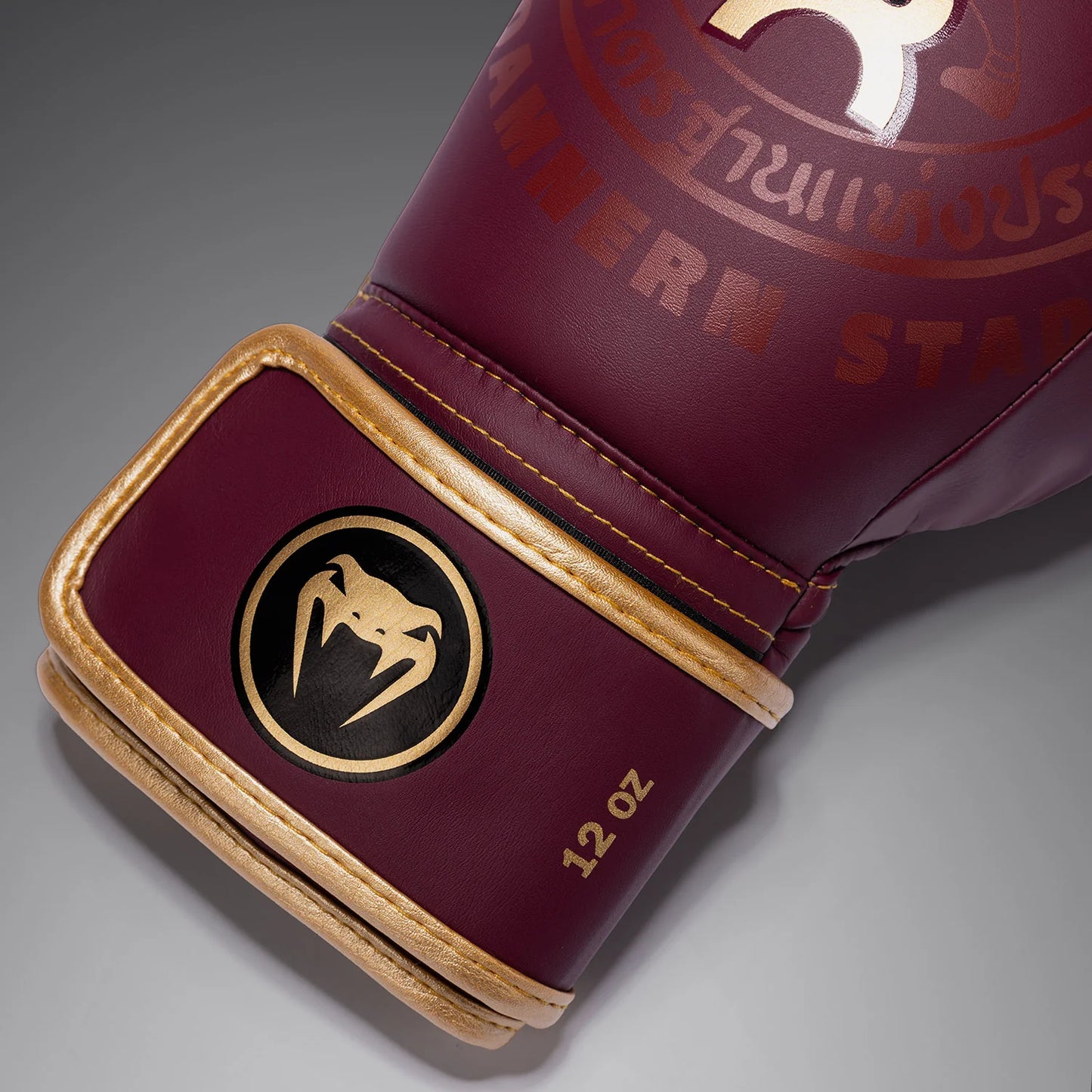 "Venum x Rajadamnern" Boxing Gloves - Burgundy